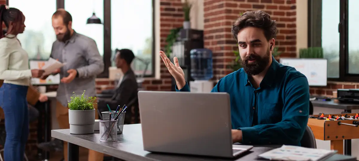 WanderAge community traveling together